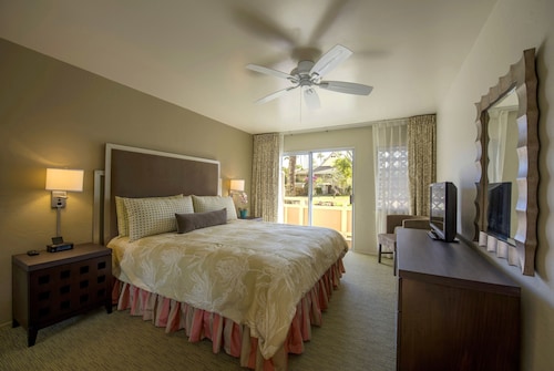 Plantation Hale Suites