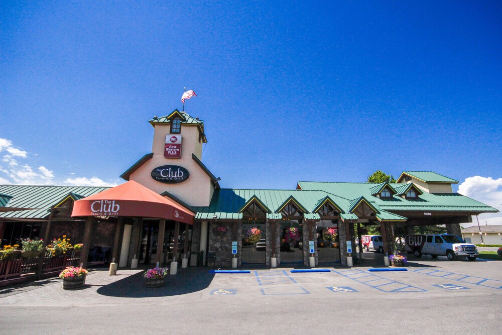 Hotel Entrance