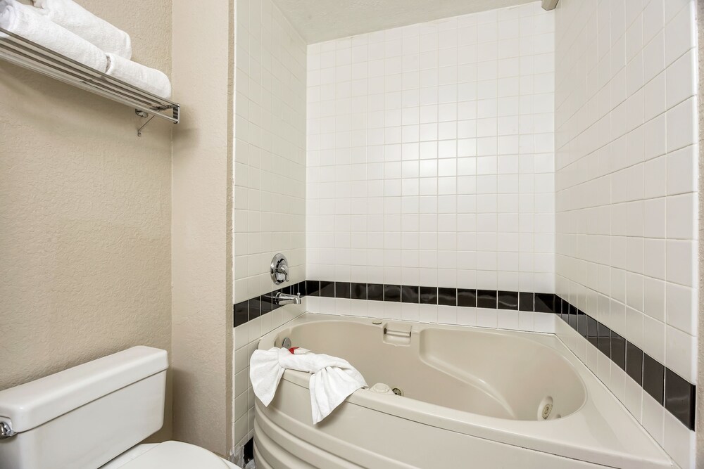 Jetted Tub