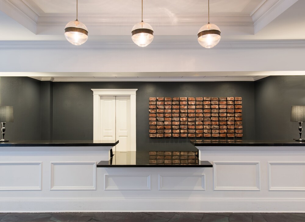 Concierge Desk