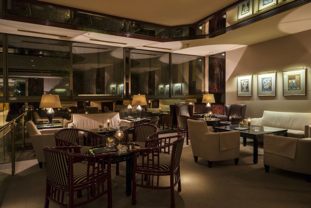 Hotel Lounge