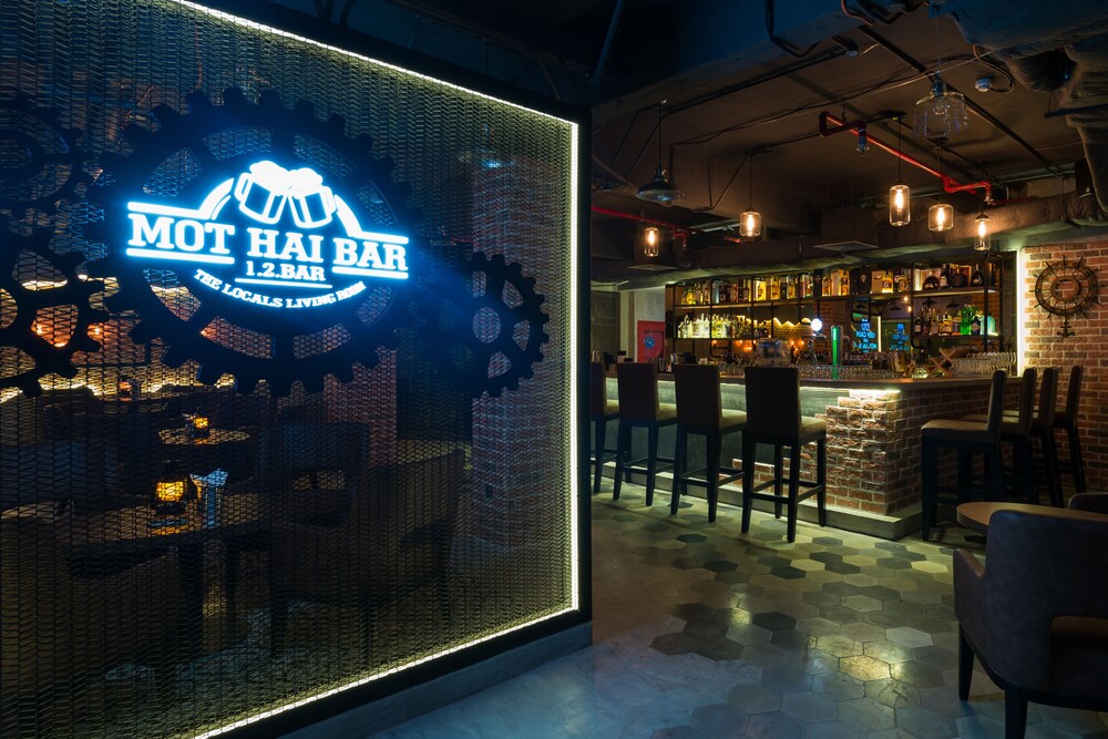 Hotel Bar