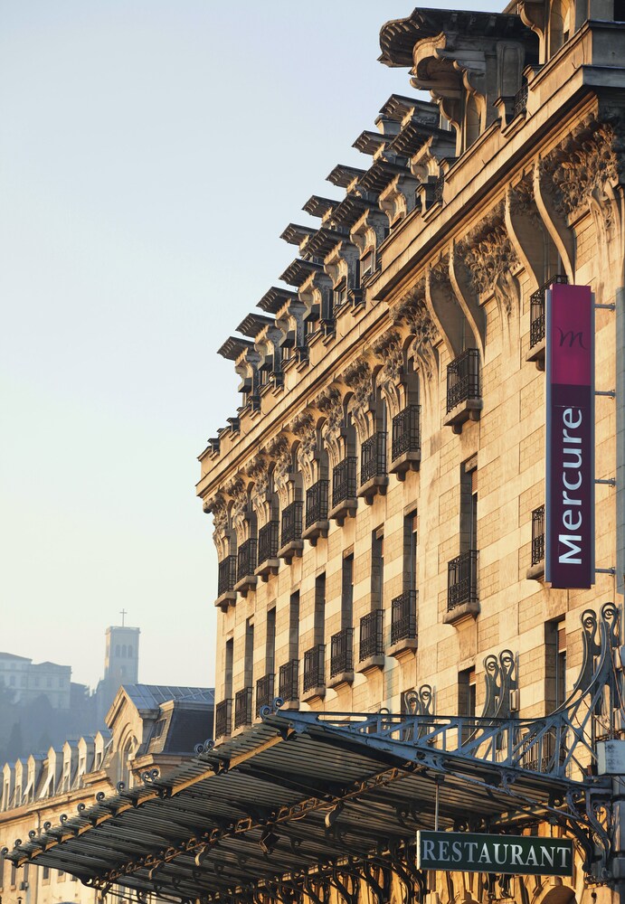 Hotel Front