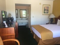 Deluxe Room, 1 King Bed, Non Smoking