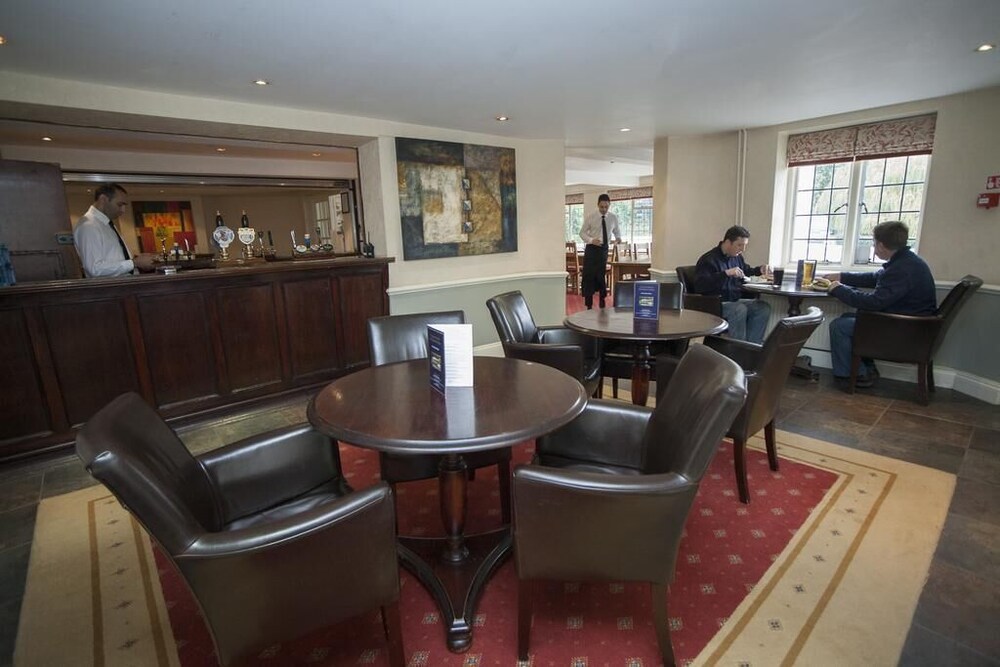 Hotel Bar