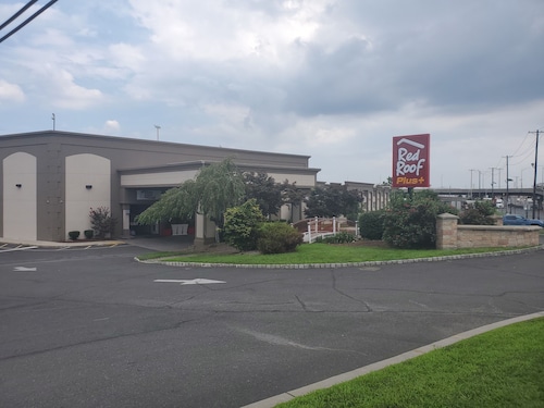 Red Roof Inn Woodbridge - Linden/ Carteret