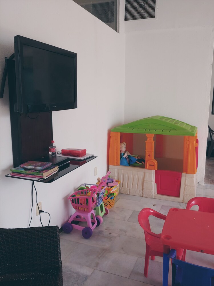 Children’s Play Area - Indoor