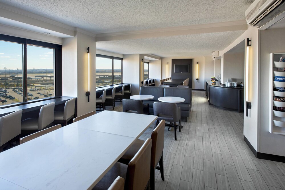Executive Lounge