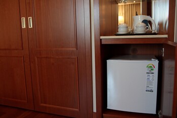 Mini-Refrigerator