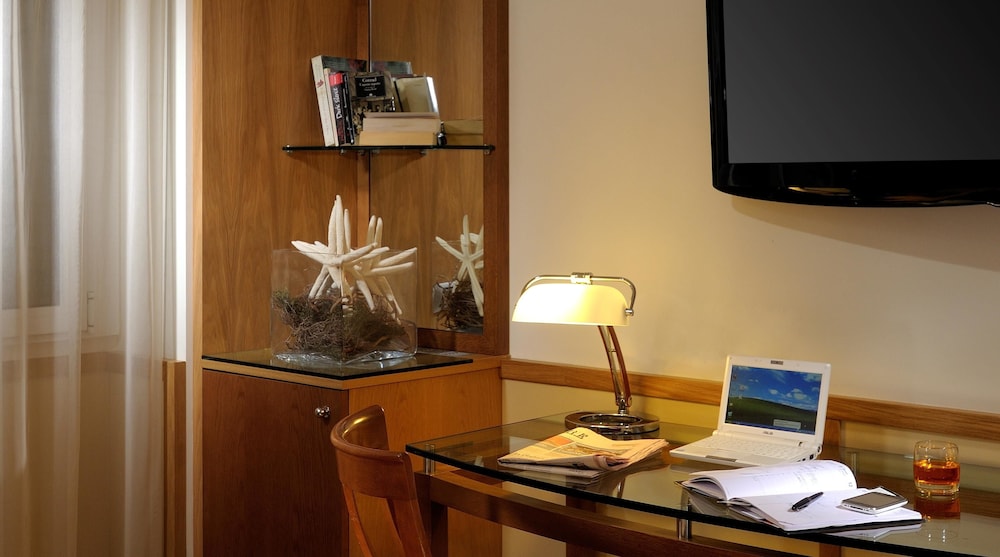 In-Room Business Center