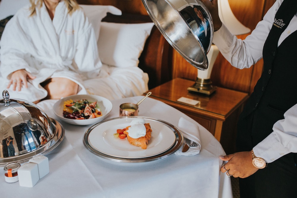 Room Service - Dining
