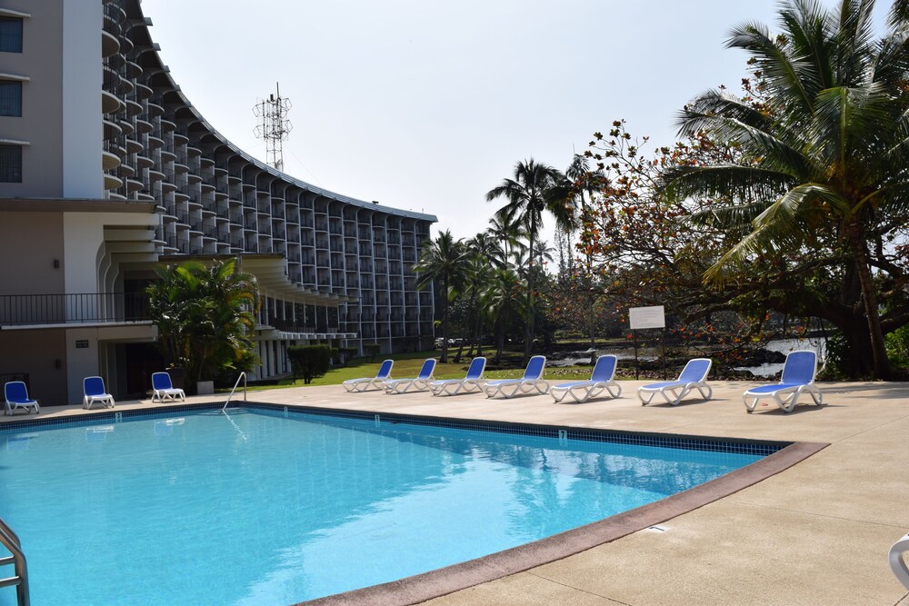 Sports facility, Castle Hilo Hawaiian Hotel