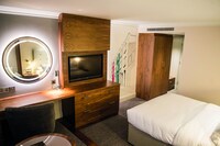 Room (Thwaites Treat Rate)