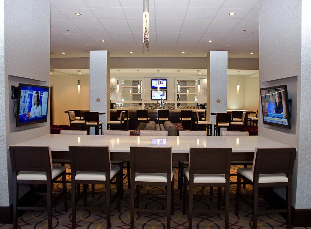 Hotel Lounge