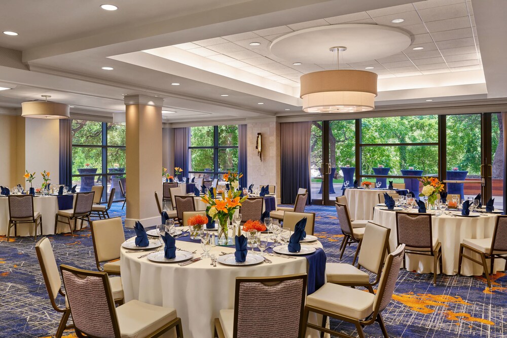 Property amenity, Sheraton Austin Hotel at the Capitol