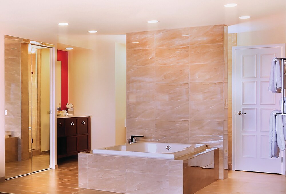 Jetted Tub