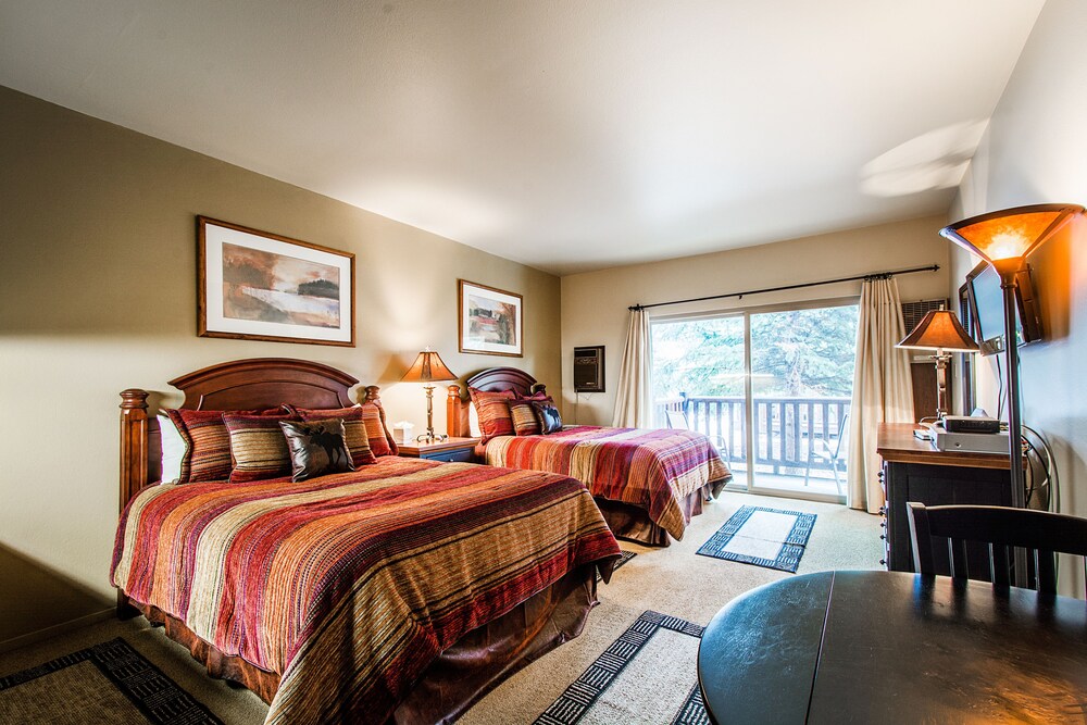 Standard Studio Suite - Guestroom