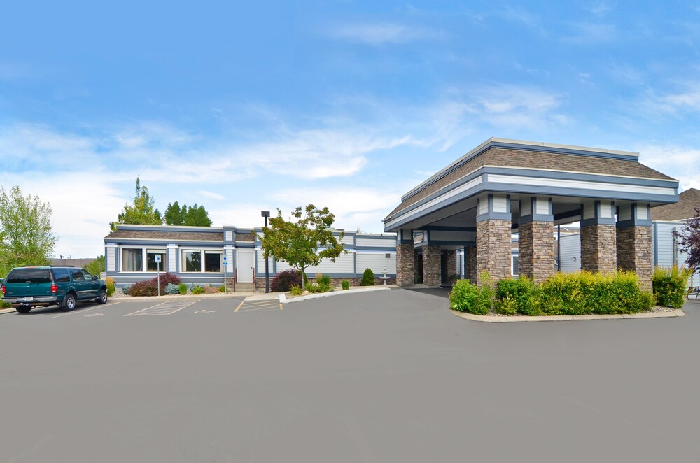 Hotel Front