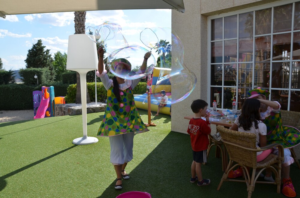 Childrens Play Area - Outdoor