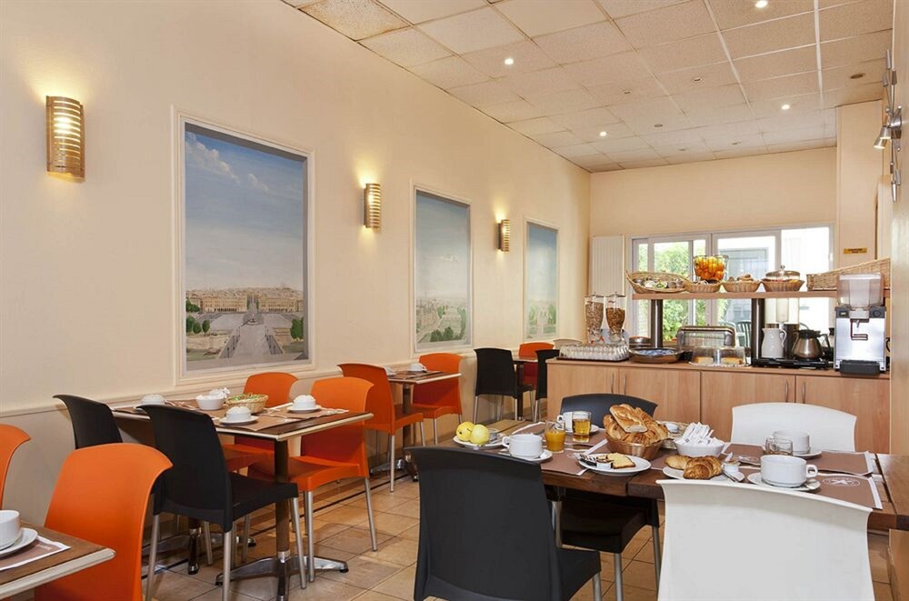 Hotel Bar