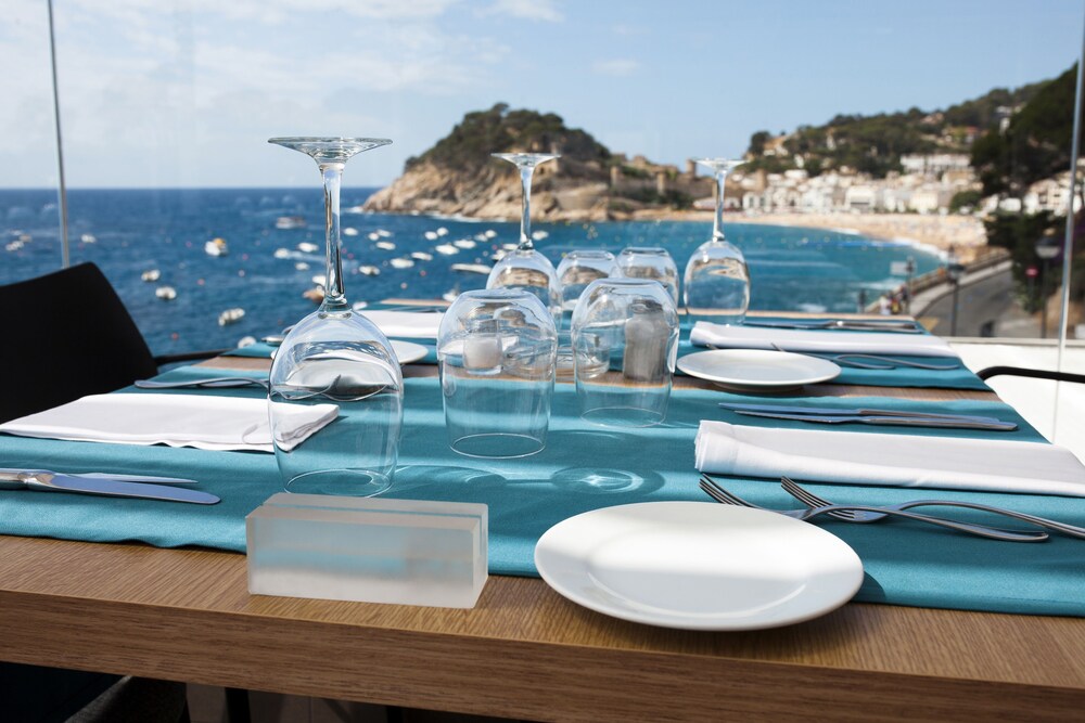 Family Dining