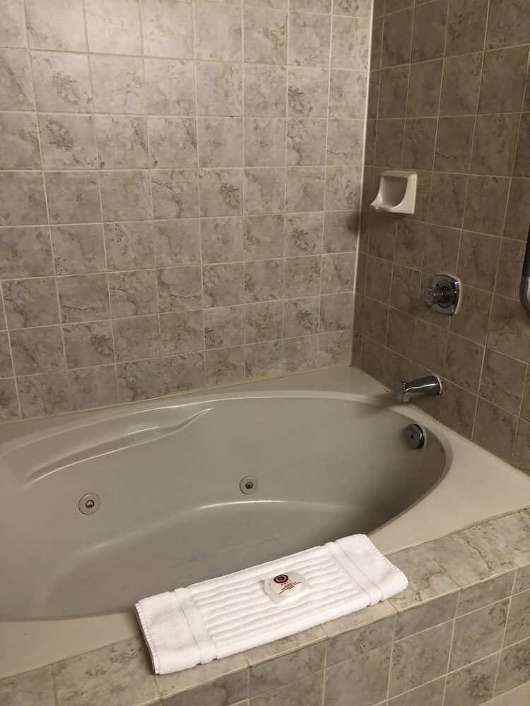 Jetted Tub