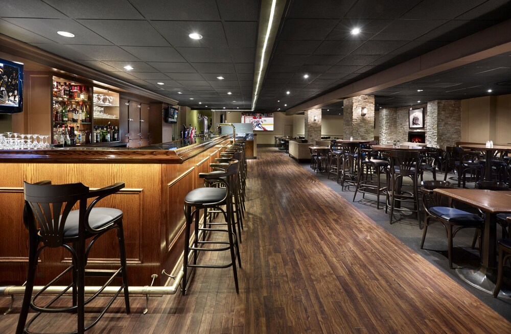 Hotel Bar