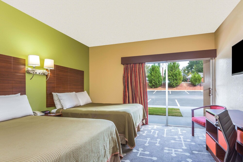 Guestroom