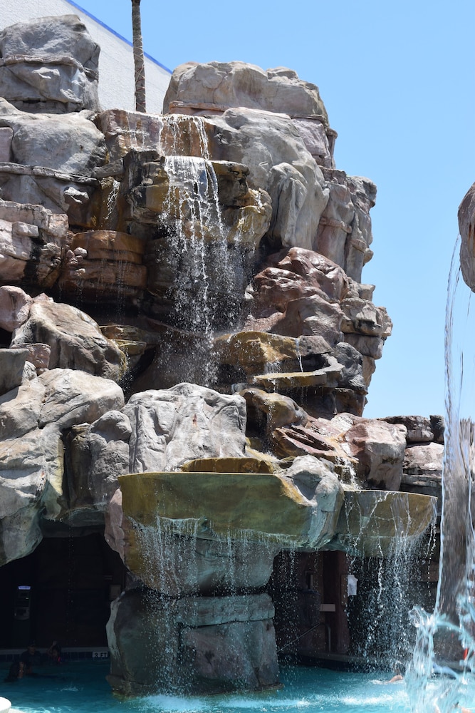 Pool waterfall, Days Inn by Wyndham Panama City Beach/Ocean Front