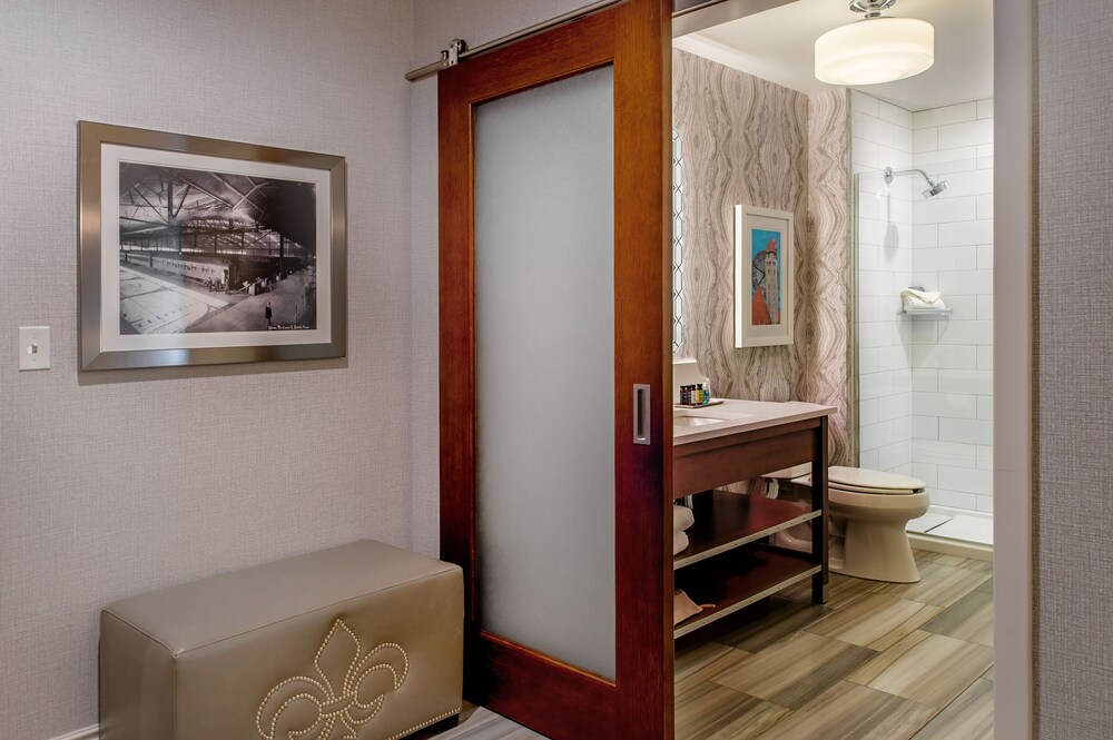 Bathroom, St. Louis Union Station Hotel, Curio Collection by Hilton