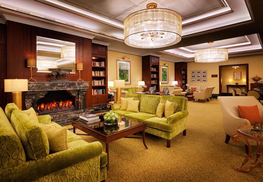 Executive Lounge