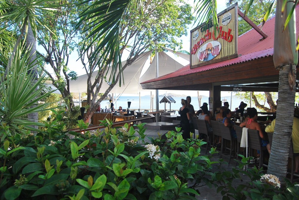 Hotel Bar