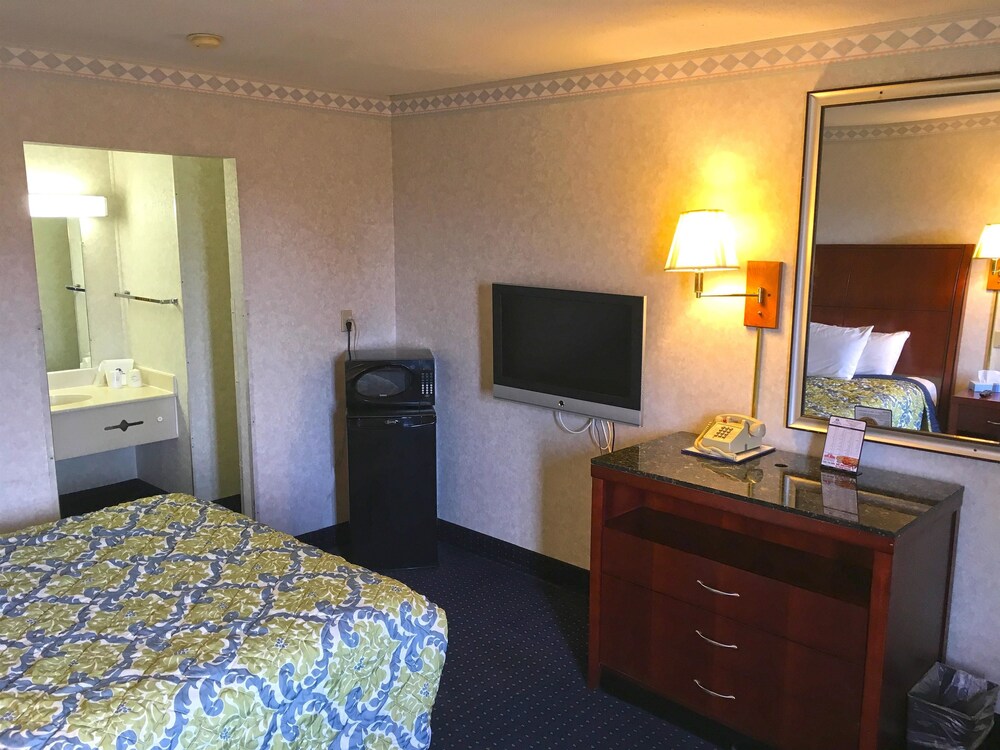 Guestroom View