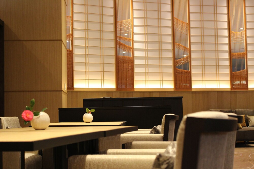 Hotel Lounge