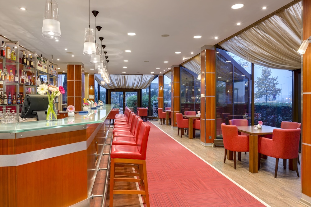 Hotel Bar