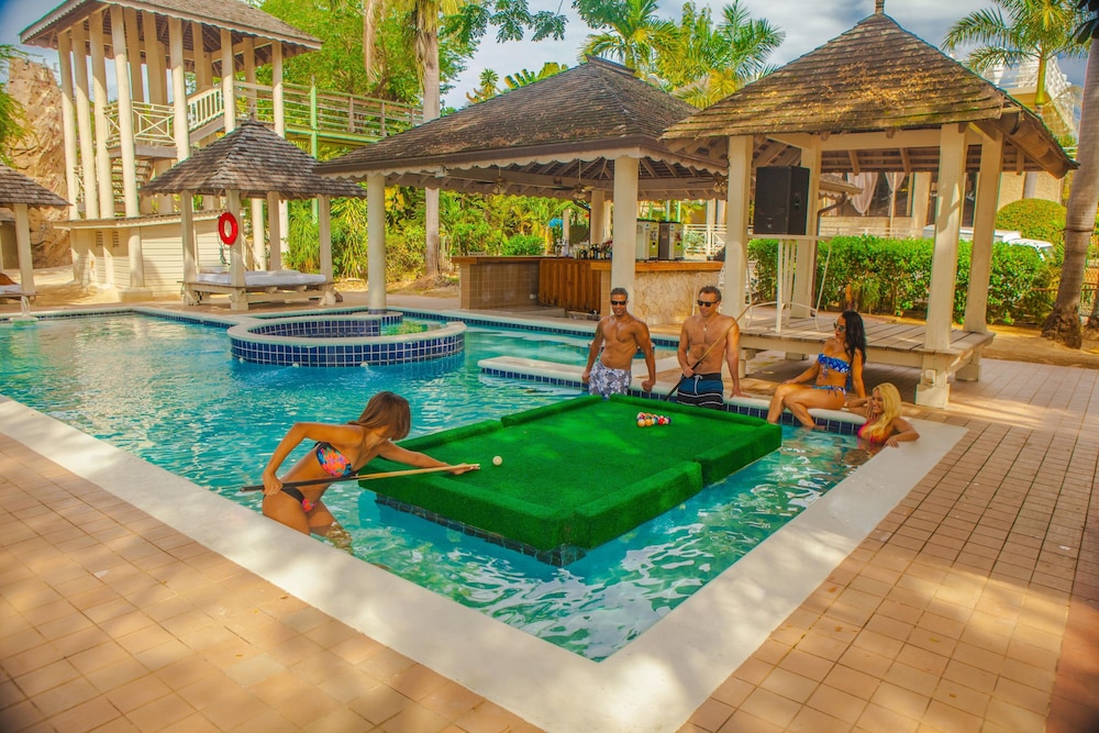 breezes hotel in bahamas adult swinging breezes hotel in bahamas adult swinging
