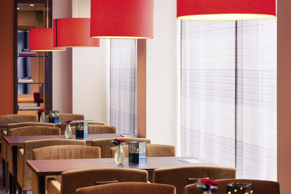 Hotel Lounge