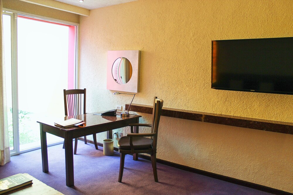 Guestroom View