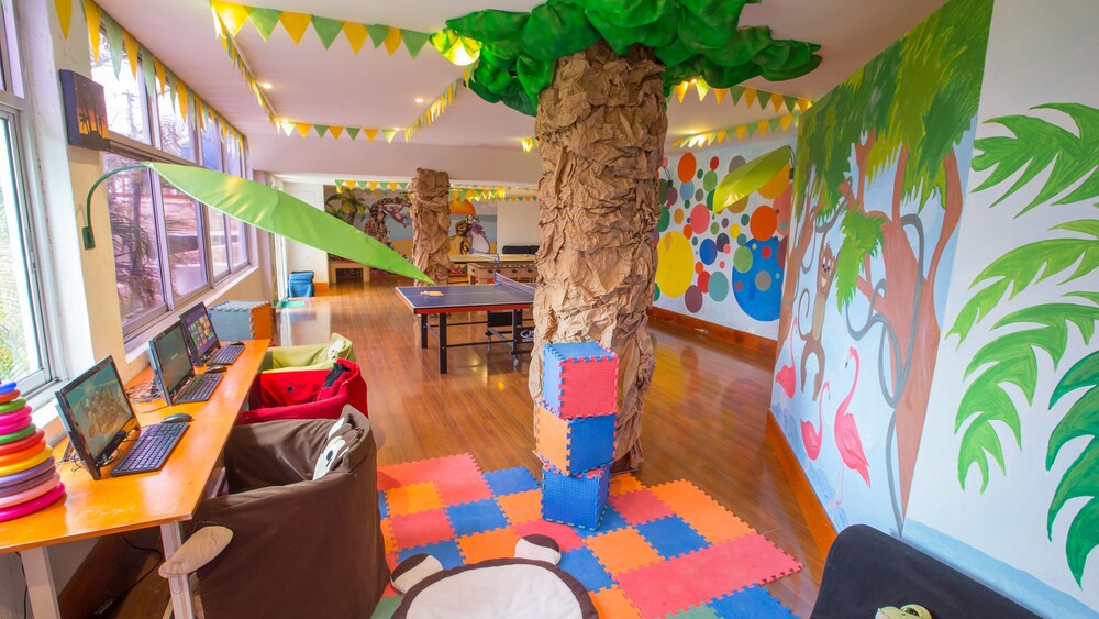 Childrens Play Area - Indoor