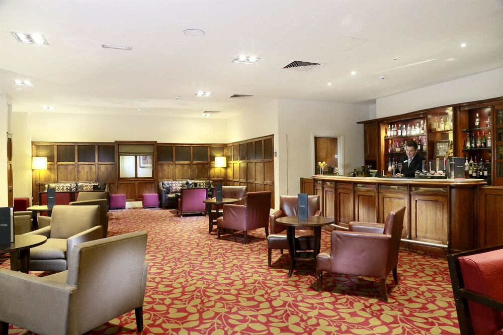 Hotel Bar