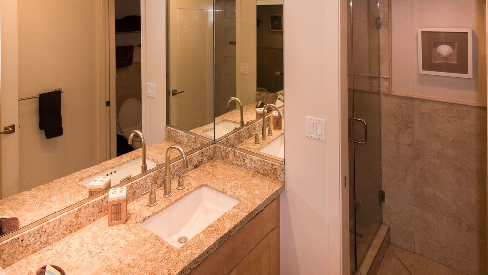 Condo, 1 Bedroom, Ocean View - Bathroom