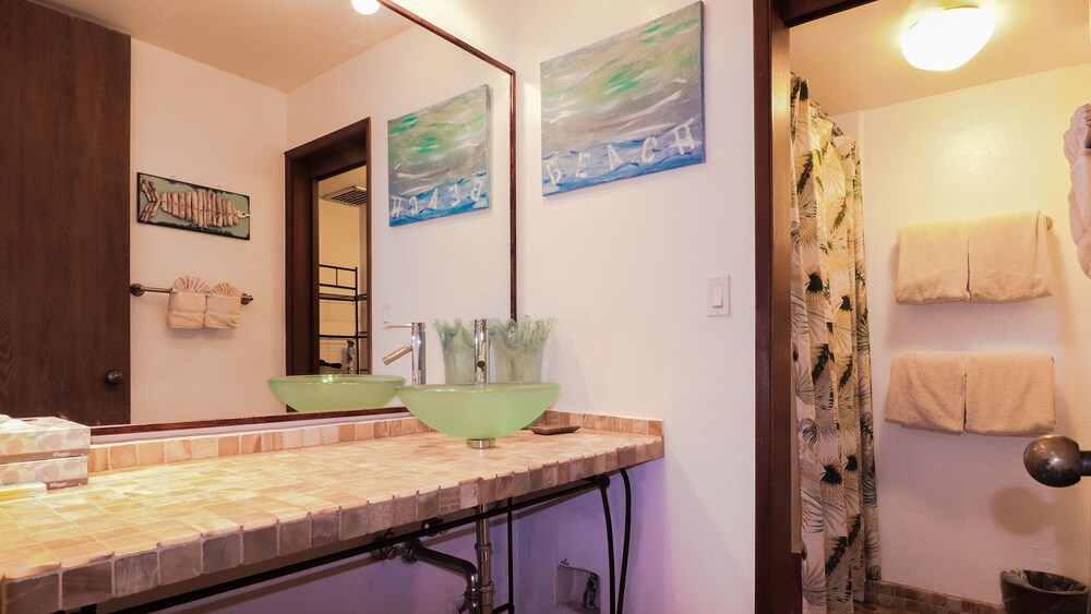 Condo, 1 Bedroom, Ocean View - Bathroom