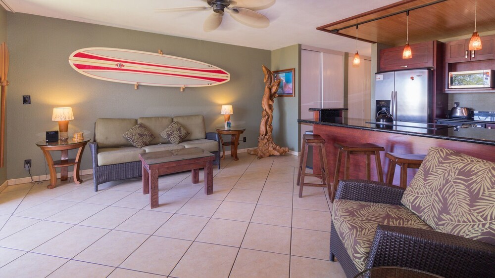Condo, 2 Bedrooms, Garden View - Living Area