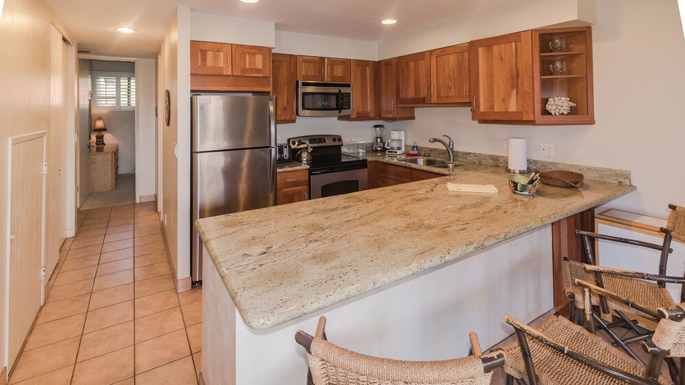 Condo, 2 Bedrooms, Partial Ocean View - In-Room Kitchen
