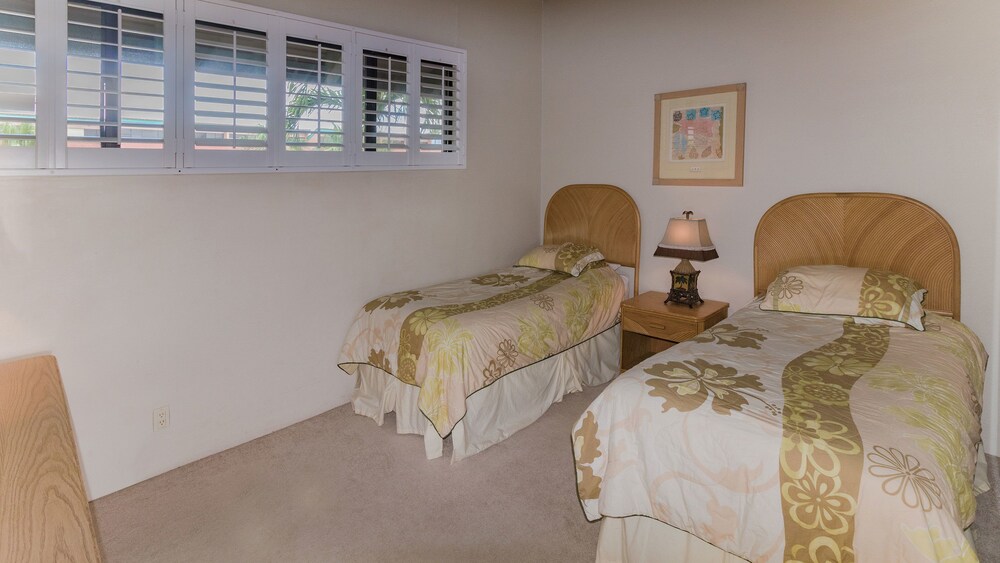 Condo, 2 Bedrooms, Partial Ocean View - Guestroom