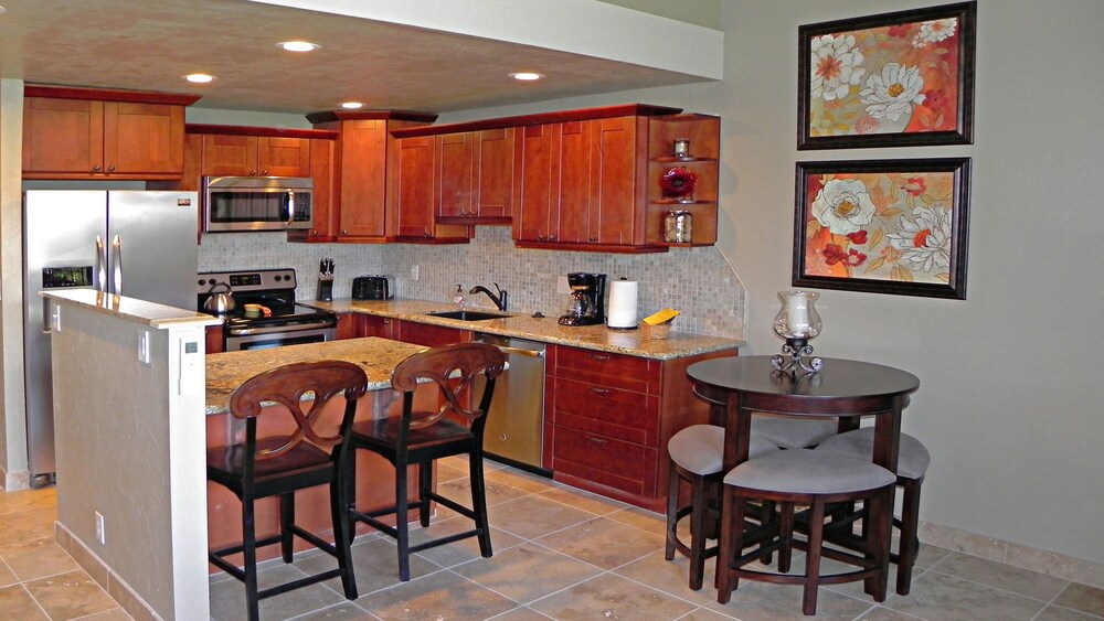 Condo, 2 Bedrooms, Partial Ocean View - In-Room Kitchen