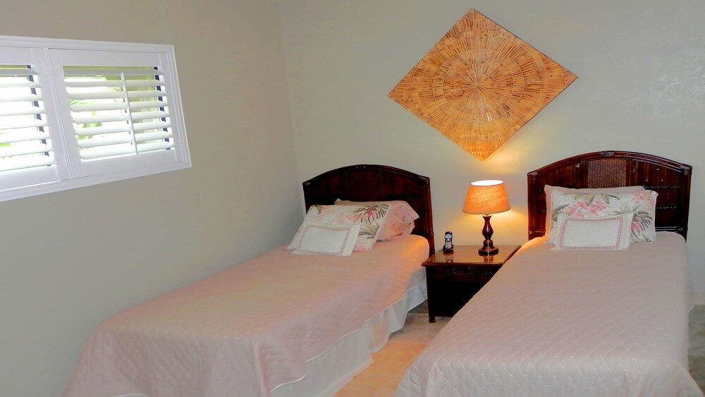 Condo, 2 Bedrooms, Partial Ocean View - Guestroom