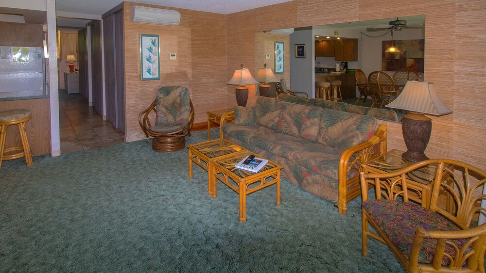 Condo, 2 Bedrooms, Garden View - Living Area