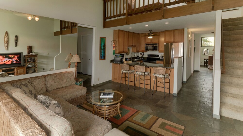 Suite, 3 Bedrooms, Partial Ocean View - Living Area
