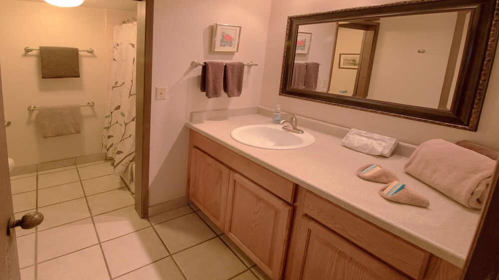 Condo, 1 Bedroom, Garden View - Bathroom